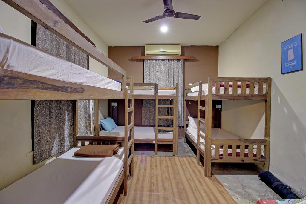 Zostel Goa Hostel Calangute Εξωτερικό φωτογραφία