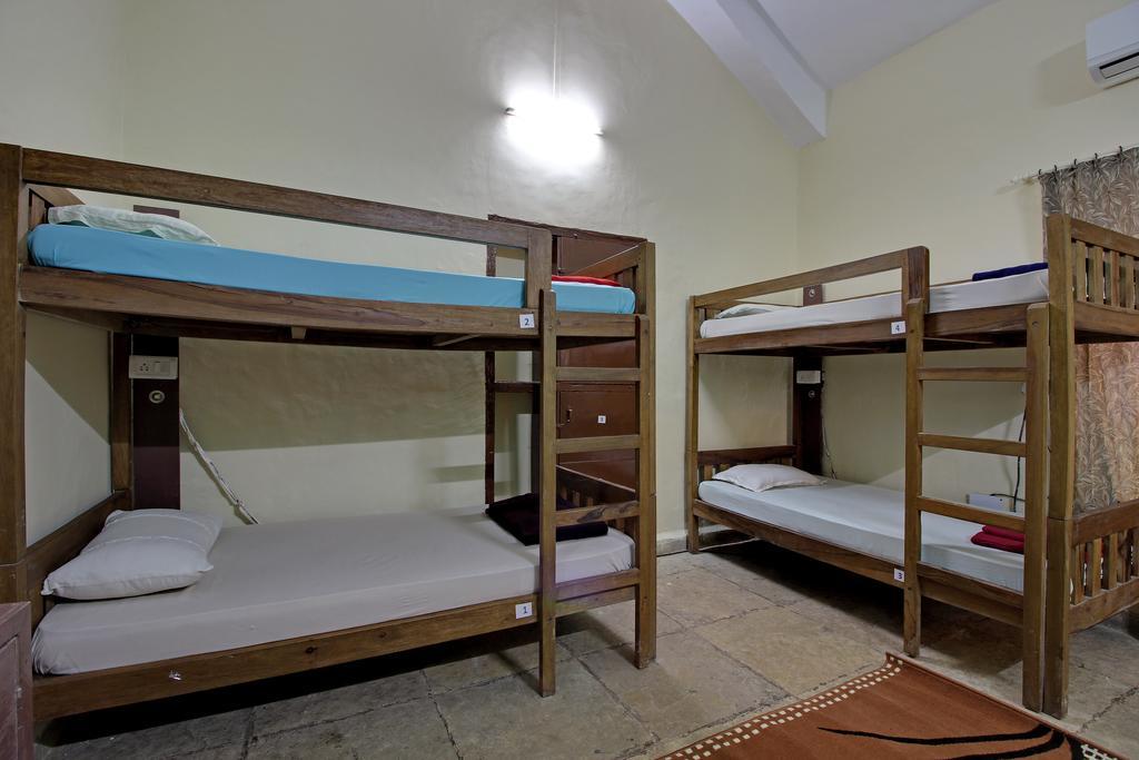 Zostel Goa Hostel Calangute Εξωτερικό φωτογραφία